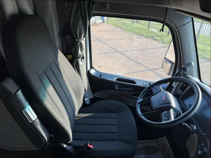 2024 Peterbilt 579