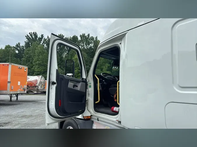 2022 Freightliner Cascadia 12672187f163ade6e4fdf649f09911a0d83