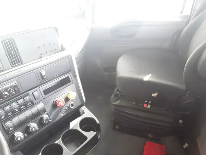 2020 NAVISTAR INTERNATIONAL LT625 DAYCAB T/A