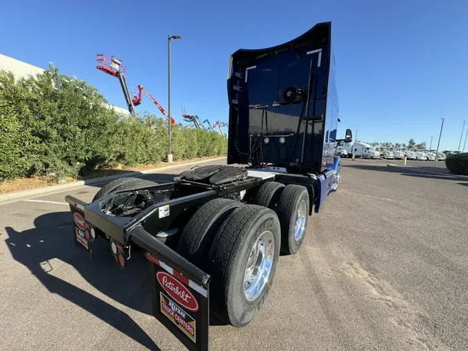 2023 Peterbilt 579