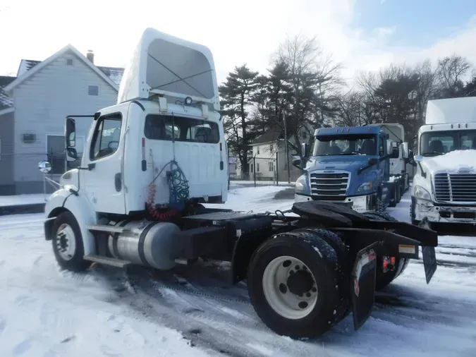 2020 FREIGHTLINER/MERCEDES M2-112