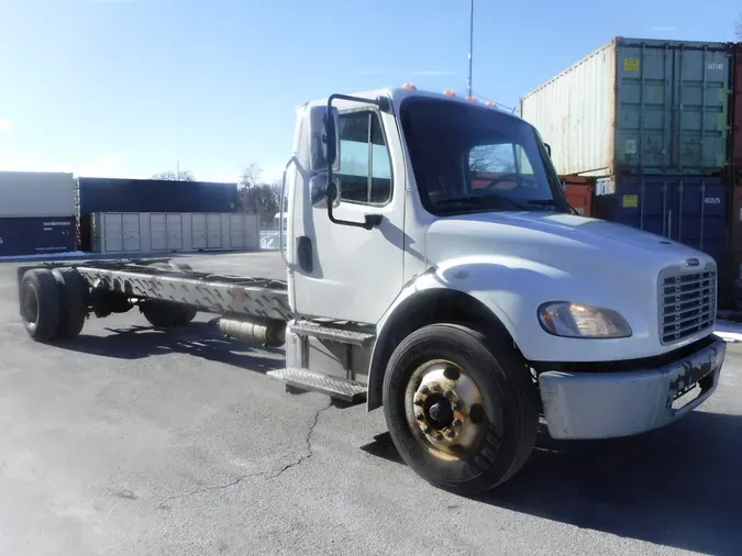 2016 FREIGHTLINER/MERCEDES M2 106