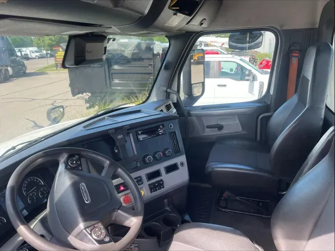 2021 Freightliner Cascadia722517462c218a8b6a12793e888bec2a