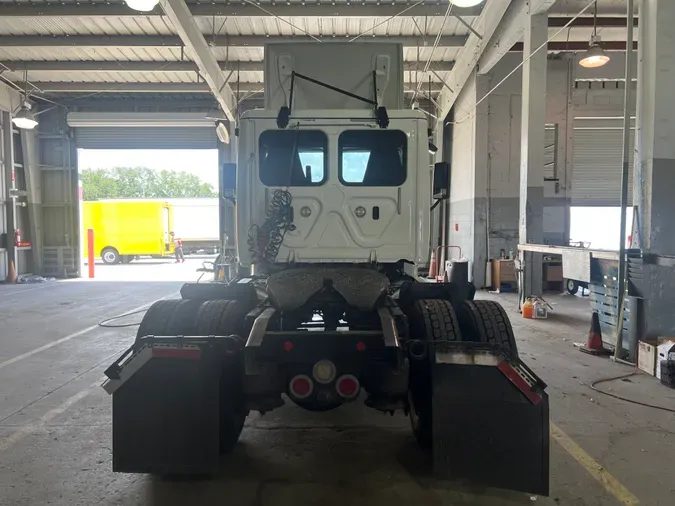 2018 FREIGHTLINER/MERCEDES CASCADIA 125