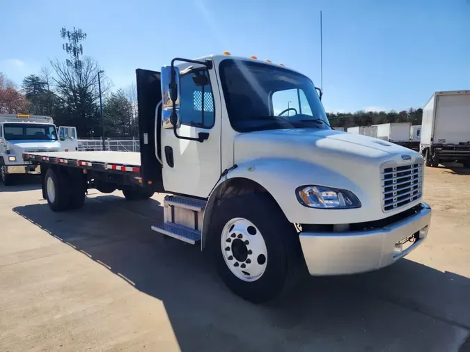2019 FREIGHTLINER/MERCEDES M2 106