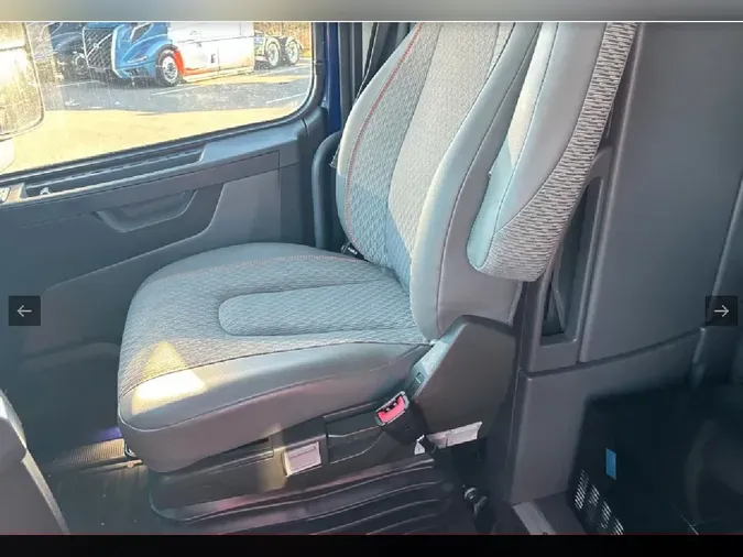 2023 VOLVO VNL64T860722c18fa3a9d1c5dc267d546aa045bd5