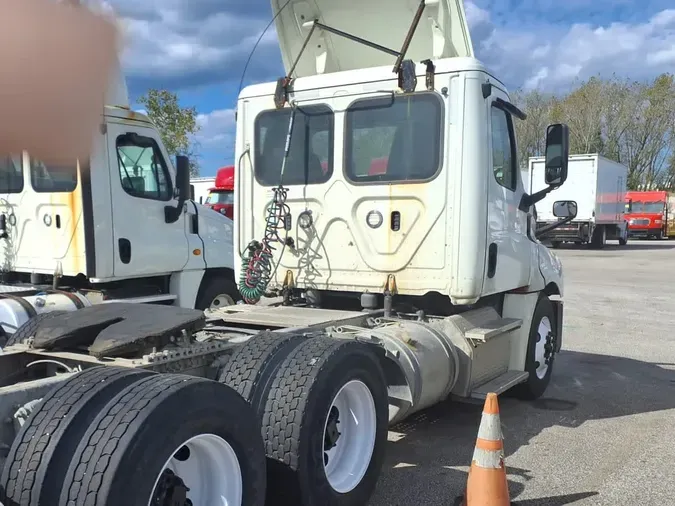 2019 FREIGHTLINER/MERCEDES NEW CASCADIA PX12664