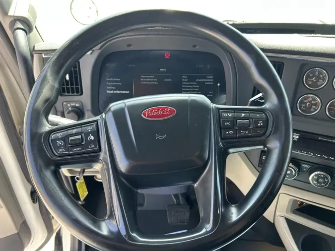 2021 Peterbilt 579
