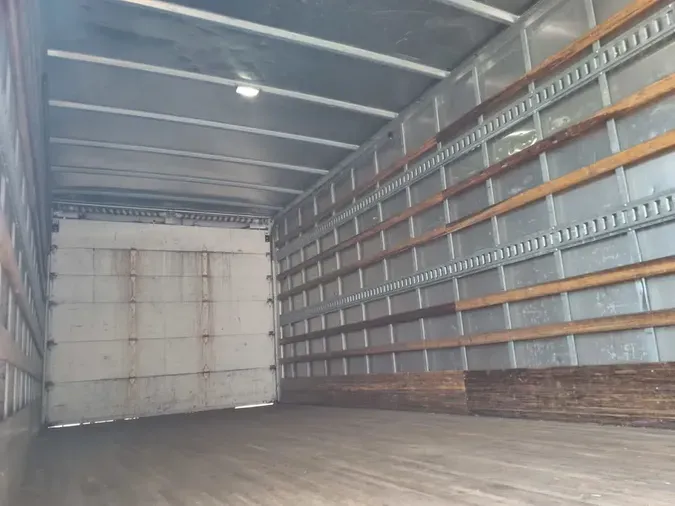 2016 FREIGHTLINER M2 106