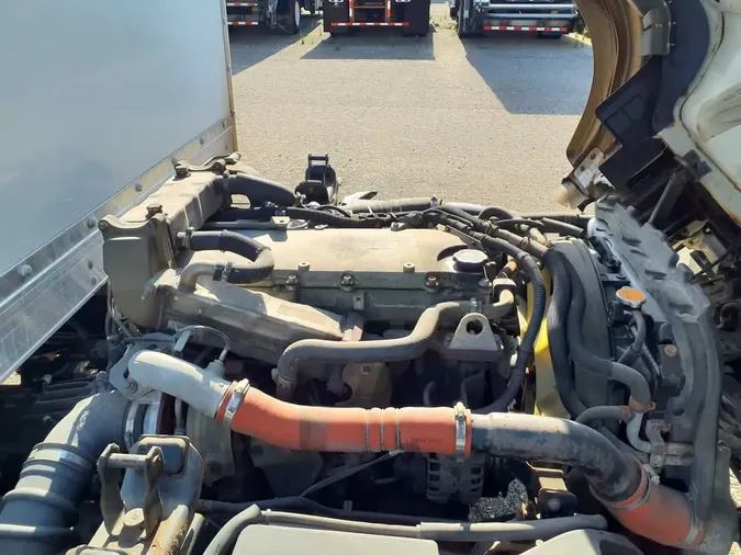 2018 ISUZU NPR HD7231ece970a30b0d8ba0dd408e681e71