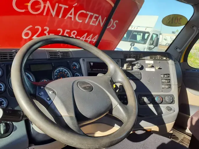 2018 FREIGHTLINER CASCADIA 113