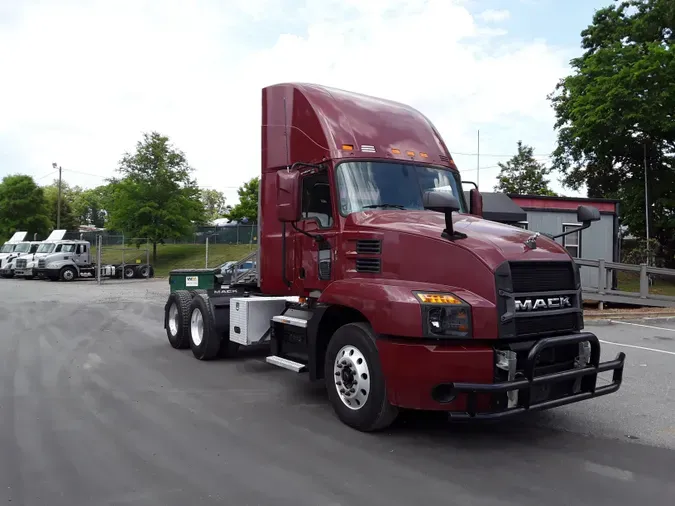 2019 MACK TRUCKS, INC. ANTHEM 64T