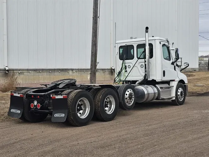 2025 Freightliner New Cascadia