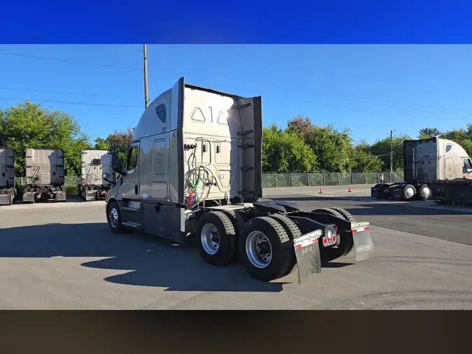2024 Freightliner Cascadia 126