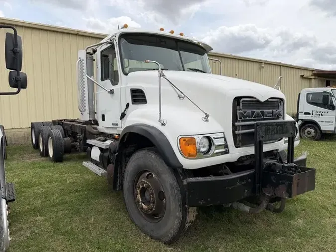 2006 MACK GRANITE CV713