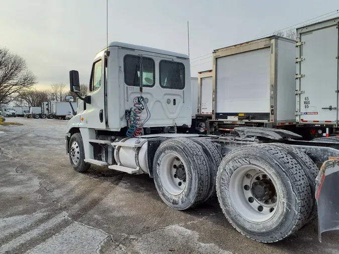 2018 FREIGHTLINER/MERCEDES CASCADIA 125