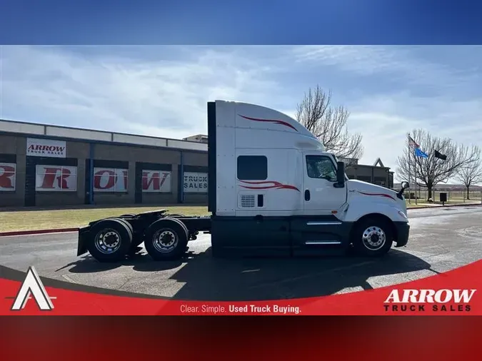 2022 INTERNATIONAL LT