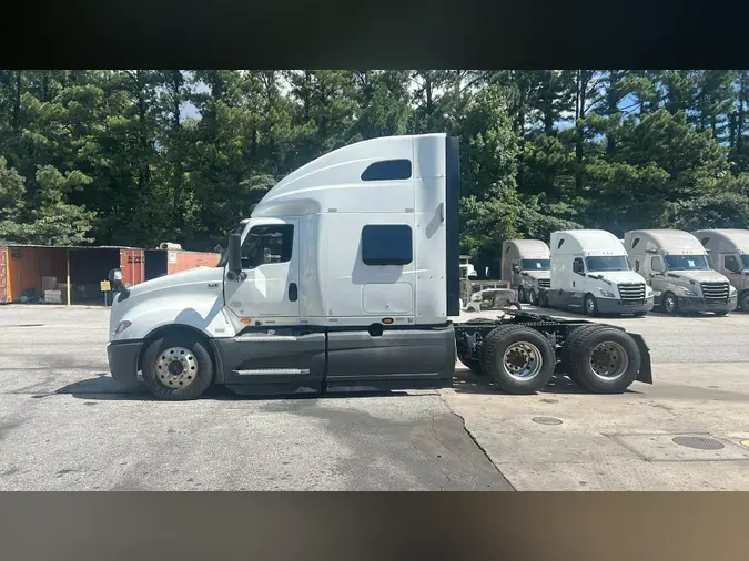 2022 International LT