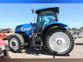 2018 NEW HOLLAND T7.245
