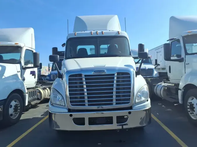 2018 FREIGHTLINER CASCADIA 125
