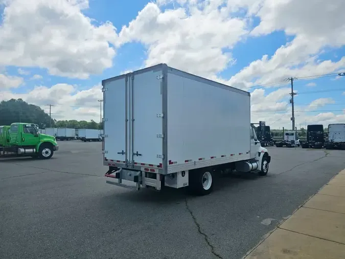 2019 NAVISTAR INTERNATIONAL 4300 LP