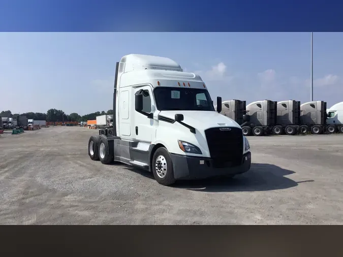 2020 Freightliner Cascadia 126724f171f581df9e13edb7506dcc9a610