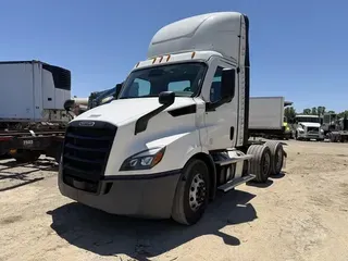 2022 FREIGHTLINER CASCADIA 116