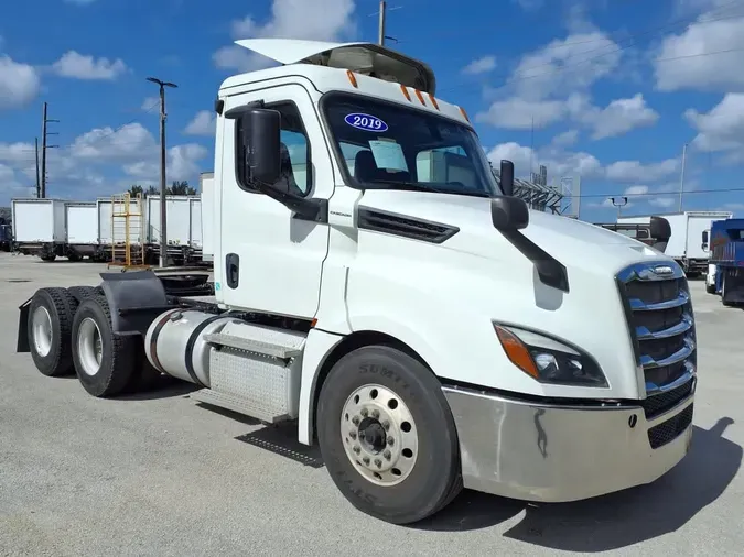 2019 FREIGHTLINER/MERCEDES NEW CASCADIA PX126647252e38fcf89584a252b0f8fcf1c6cce
