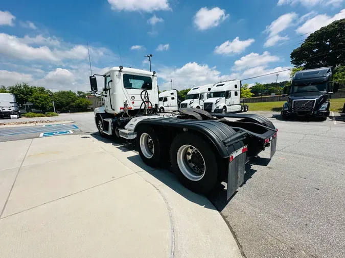 2020 Mack ANTHEM 64T