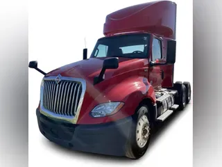 2020 International LT625