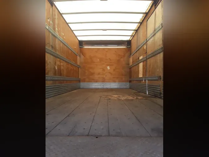 2016 FREIGHTLINER/MERCEDES M2 106