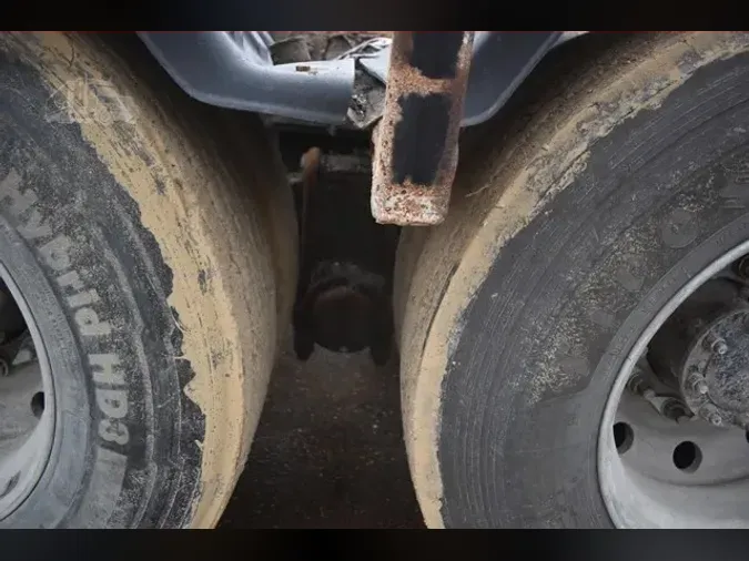 2009 MACK GRANITE GU713