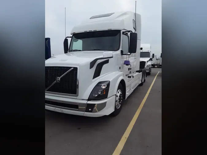 2019 VOLVO VNL64T 670