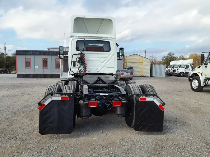 2020 NAVISTAR INTERNATIONAL LT625 DAYCAB T/A