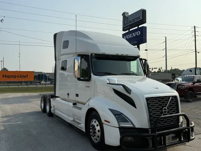 2019 Volvo VNL64T760