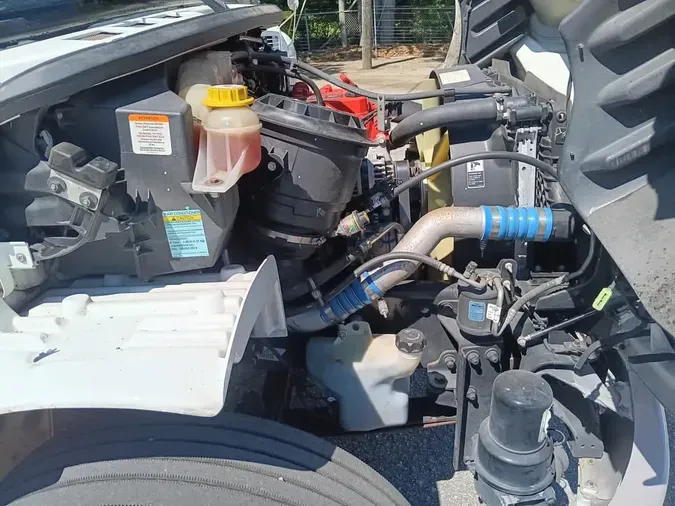 2020 FREIGHTLINER/MERCEDES M2 106