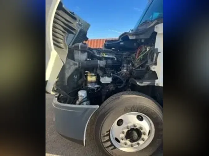 2017 FREIGHTLINER/MERCEDES CASCADIA 125