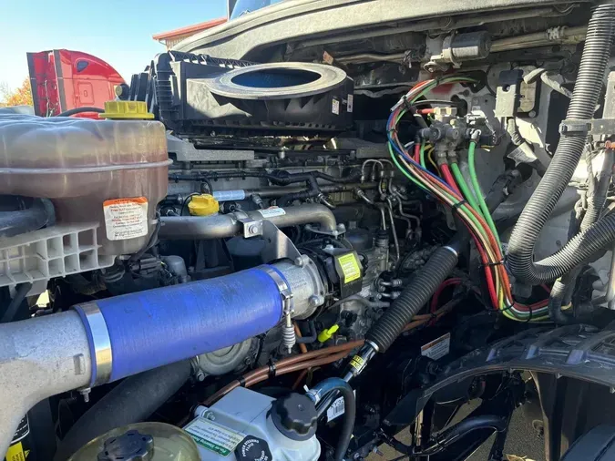 2019 Freightliner New Cascadia 126