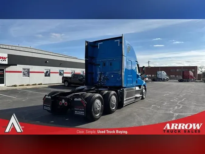 2021 FREIGHTLINER CA126