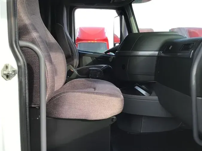 2021 VOLVO VNR64T64072745b7804e2540aaa4174c27cbe8cf0