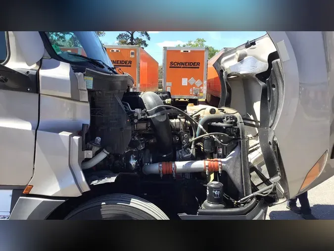 2024 Freightliner Cascadia 126727e0370ebe0a9e3c722c4a7c1a59f05