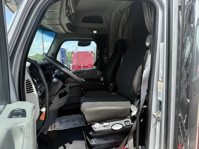2021 Peterbilt 567