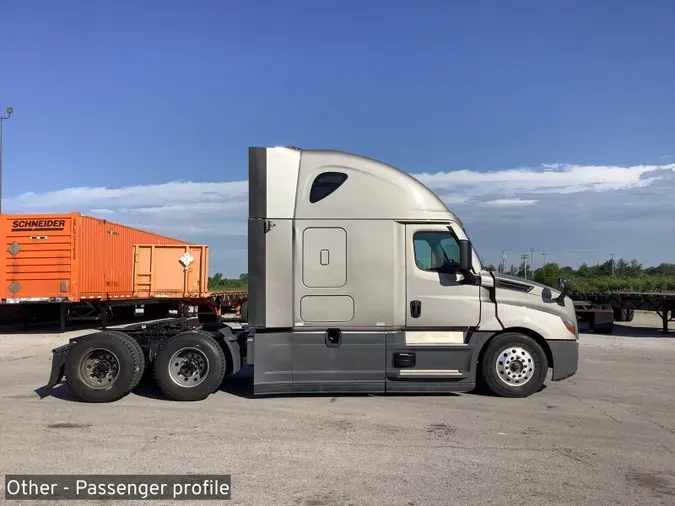 2023 Freightliner Cascadia 126