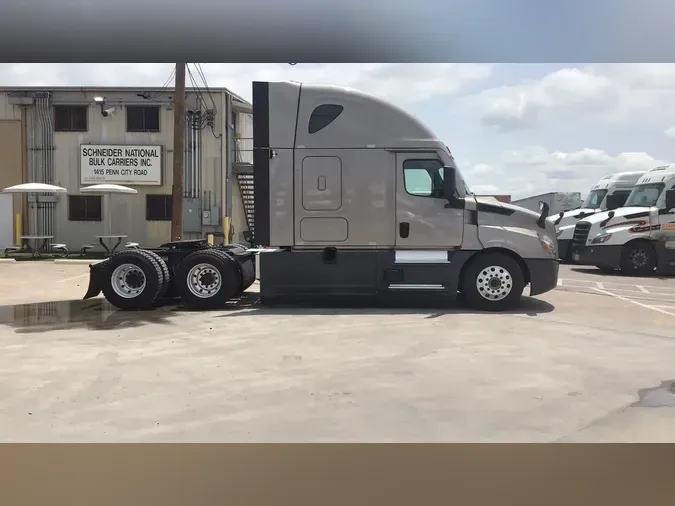 2024 Freightliner Cascadia