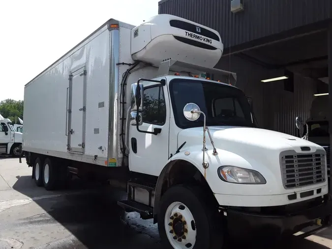 2017 FREIGHTLINER M2 106