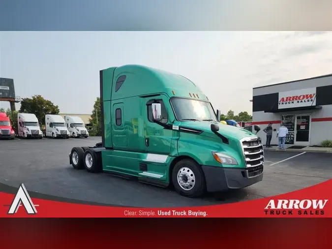 2020 FREIGHTLINER CA126
