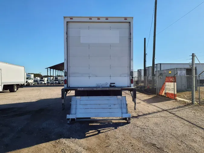 2019 FREIGHTLINER/MERCEDES M2 106