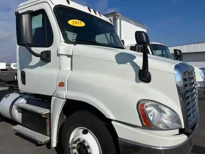 2015 FREIGHTLINER/MERCEDES CASCADIA 125