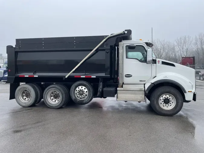 2021 Kenworth T880