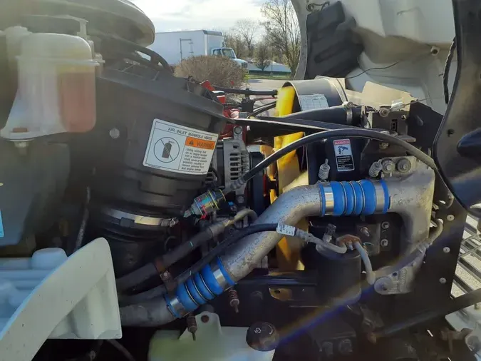 2019 FREIGHTLINER/MERCEDES M2 106